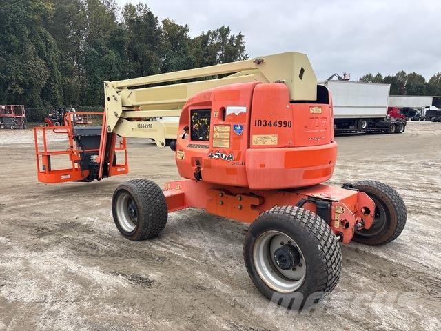 JLG 450AJ Strēles pacēlāji