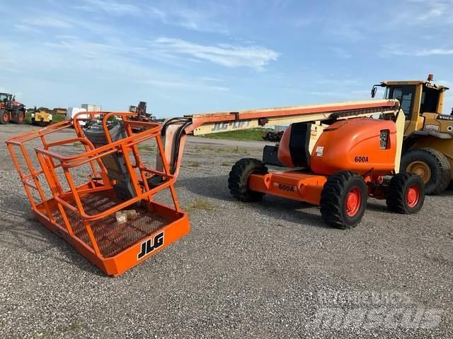 JLG 600A Strēles pacēlāji
