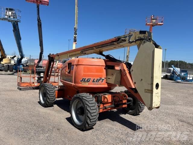 JLG 600AJ Strēles pacēlāji