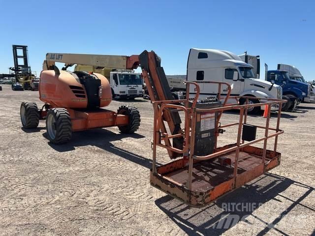 JLG 600AJ Strēles pacēlāji