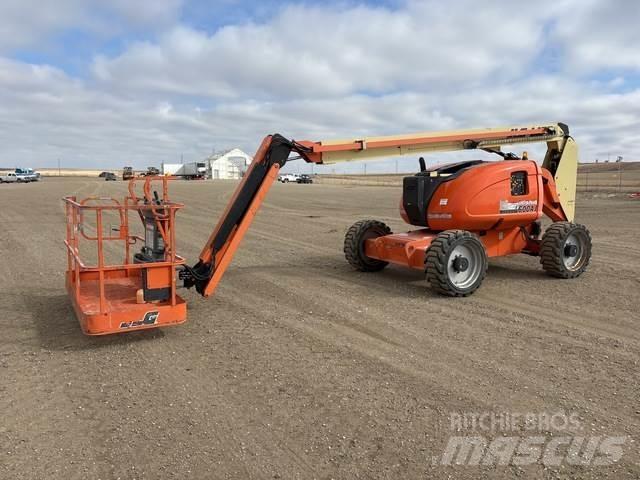JLG 600AJ Strēles pacēlāji