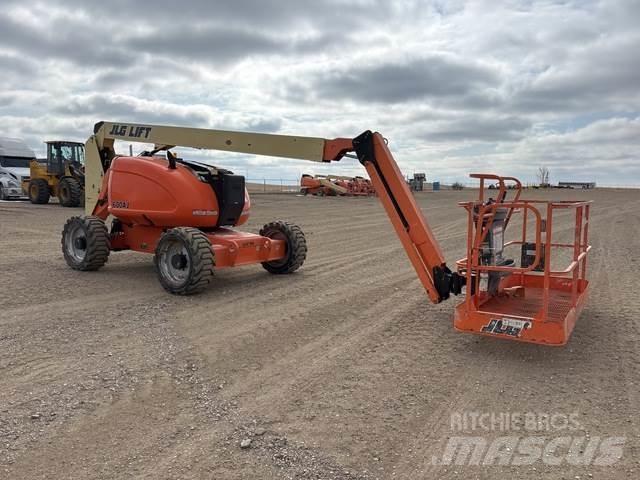 JLG 600AJ Strēles pacēlāji