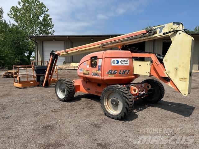 JLG 600AJ Strēles pacēlāji