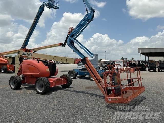JLG 600AJ Strēles pacēlāji