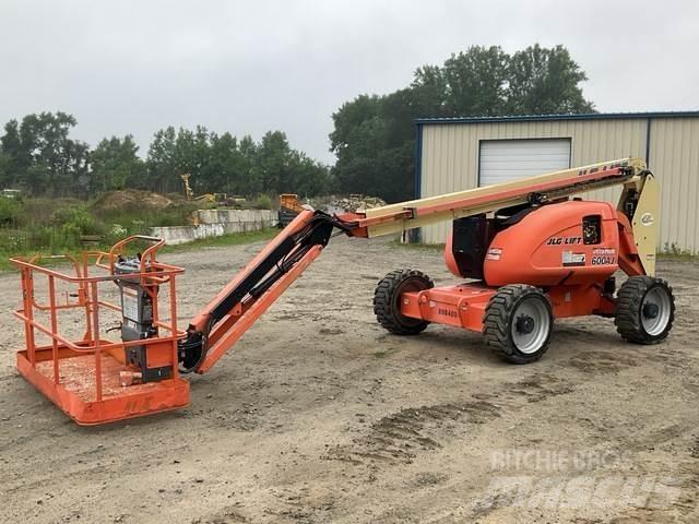 JLG 600AJ Strēles pacēlāji