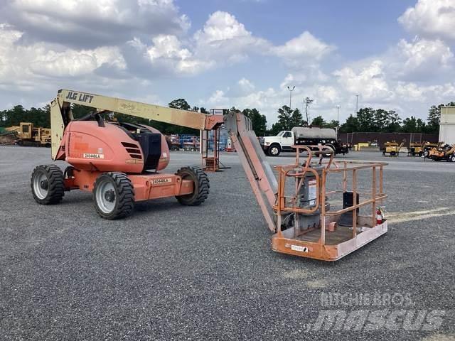 JLG 600AJ Strēles pacēlāji