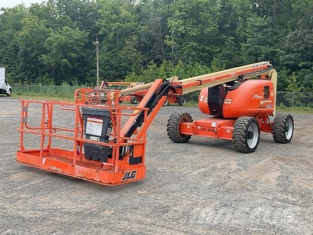 JLG 600AJ Strēles pacēlāji