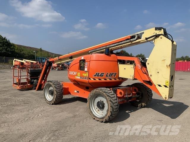 JLG 600AJ Strēles pacēlāji