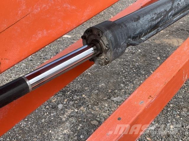 JLG 600AJ Strēles pacēlāji