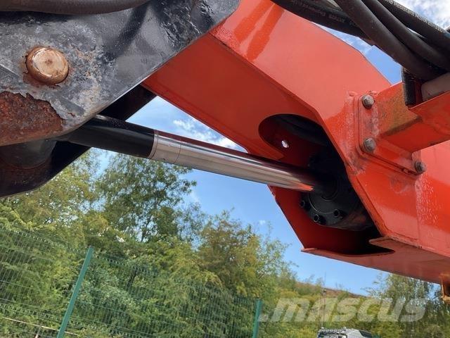 JLG 600AJ Strēles pacēlāji
