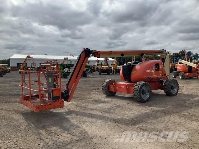JLG 600AJ Strēles pacēlāji