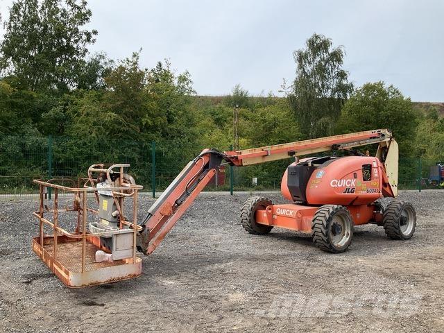 JLG 600AJ Strēles pacēlāji
