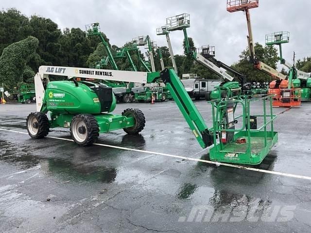 JLG 600AJ Strēles pacēlāji