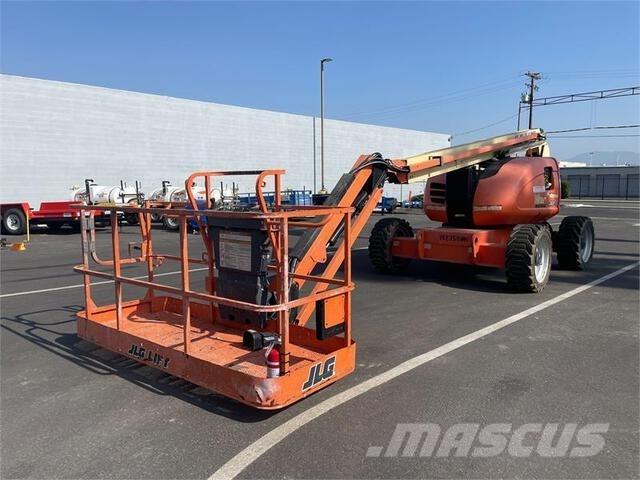 JLG 600AJ Strēles pacēlāji