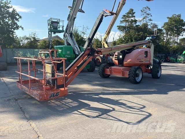 JLG 600AJ Strēles pacēlāji