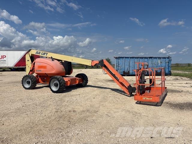 JLG 600AJ Strēles pacēlāji