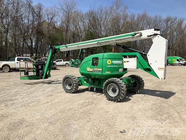JLG 600AJN Strēles pacēlāji
