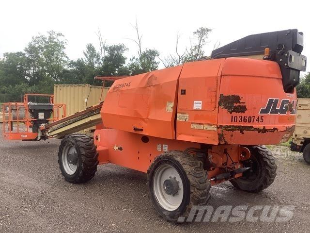 JLG 600S Teleskopiskie pacēlāji