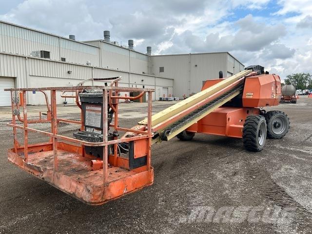 JLG 600S Teleskopiskie pacēlāji