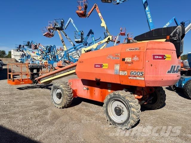 JLG 600S Teleskopiskie pacēlāji