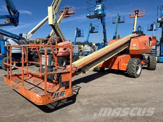 JLG 600S Teleskopiskie pacēlāji