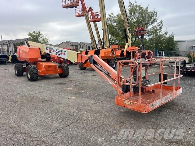 JLG 660SJ Strēles pacēlāji