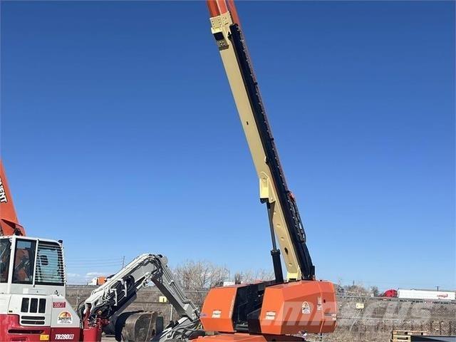 JLG 660SJ Teleskopiskie pacēlāji
