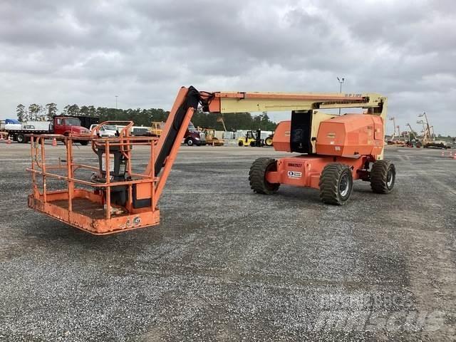 JLG 800 AJ Strēles pacēlāji