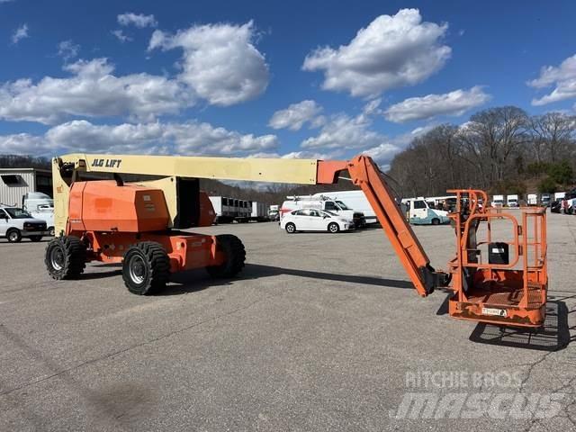 JLG 800 AJ Strēles pacēlāji