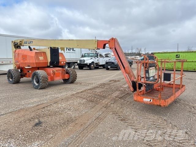 JLG 800 AJ Strēles pacēlāji