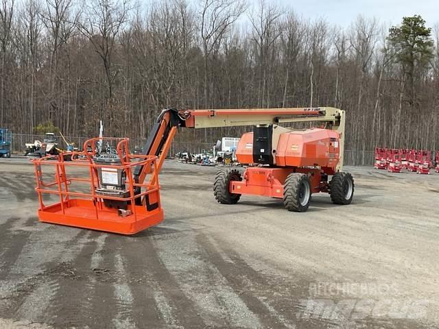 JLG 800 AJ Strēles pacēlāji