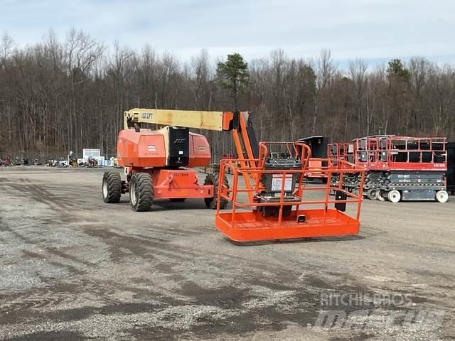 JLG 800 AJ Strēles pacēlāji