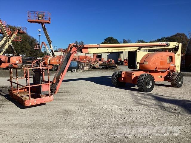 JLG 800 AJ Strēles pacēlāji