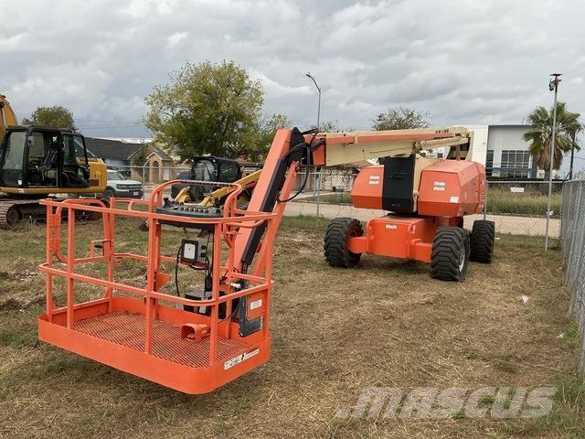 JLG 800 AJ Strēles pacēlāji