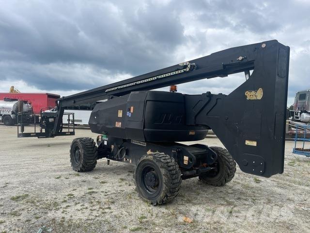 JLG 800A Strēles pacēlāji