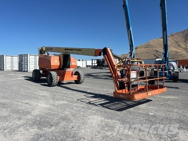 JLG 800AJ Strēles pacēlāji