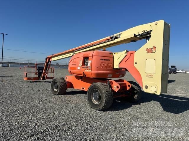 JLG 800AJ Strēles pacēlāji