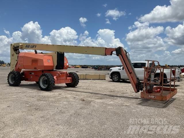 JLG 800AJ Strēles pacēlāji