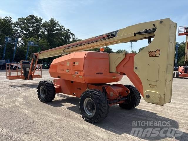 JLG 800AJ Strēles pacēlāji