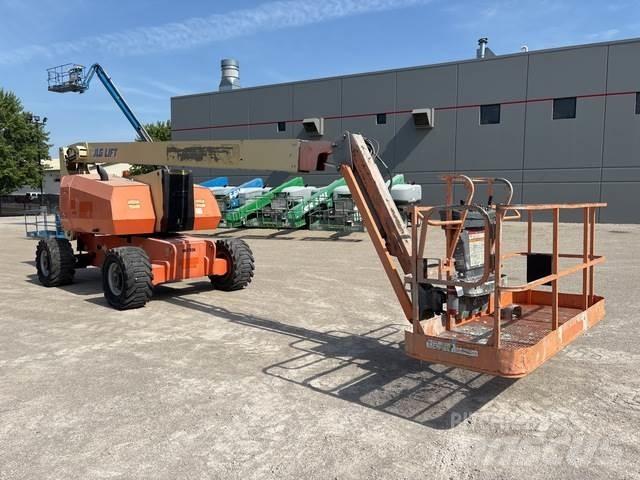JLG 800AJ Strēles pacēlāji