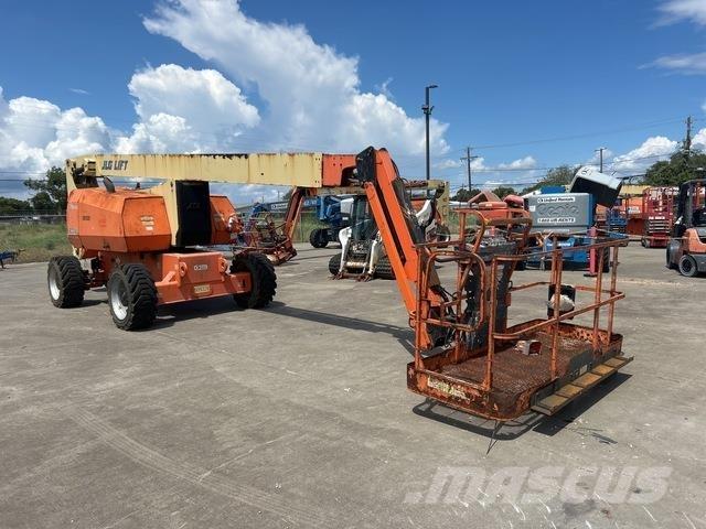 JLG 800AJ Strēles pacēlāji