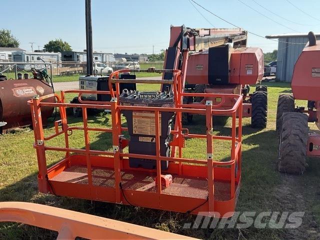JLG 800AJ Strēles pacēlāji