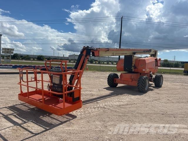 JLG 800AJ Strēles pacēlāji