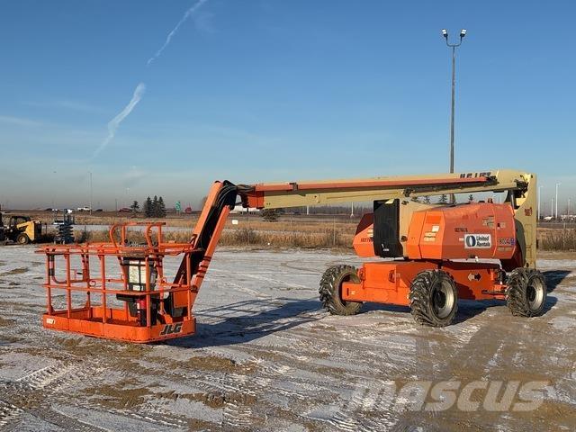 JLG 800AJ Strēles pacēlāji