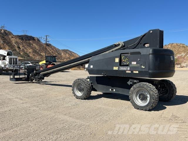 JLG 800S Teleskopiskie pacēlāji