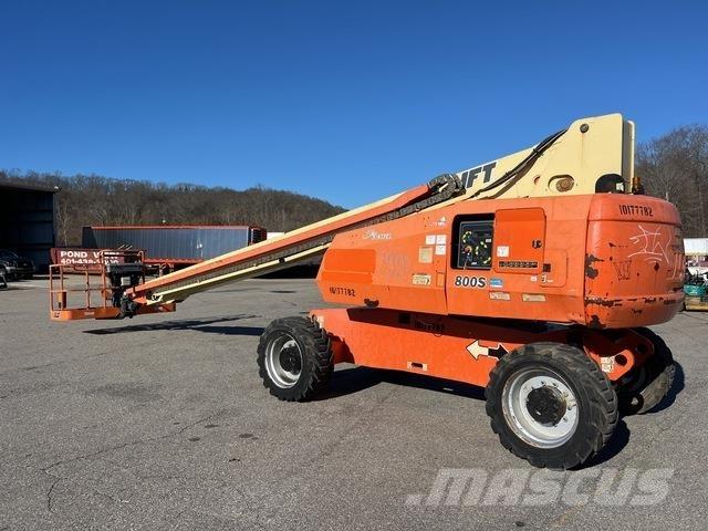 JLG 800S Teleskopiskie pacēlāji
