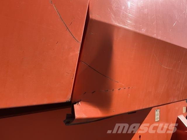 JLG 800S Teleskopiskie pacēlāji