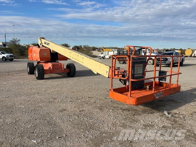 JLG 800S Teleskopiskie pacēlāji