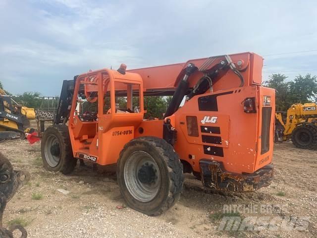 JLG 8042 Teleskopiskie manipulatori