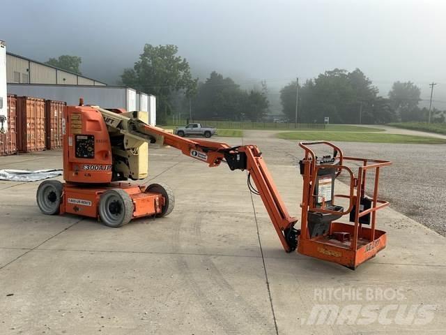 JLG E3000AJP Strēles pacēlāji